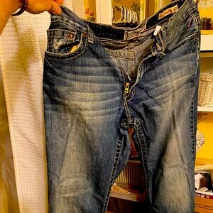 Lucky brand awesome jeans size 33R